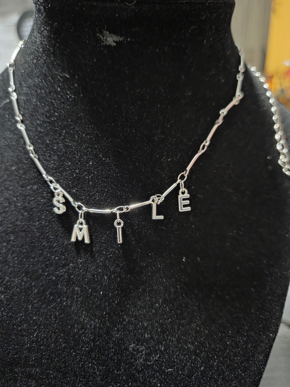 255# Paparazzi Silver 'SMILE' Letter Charm Choker Necklace